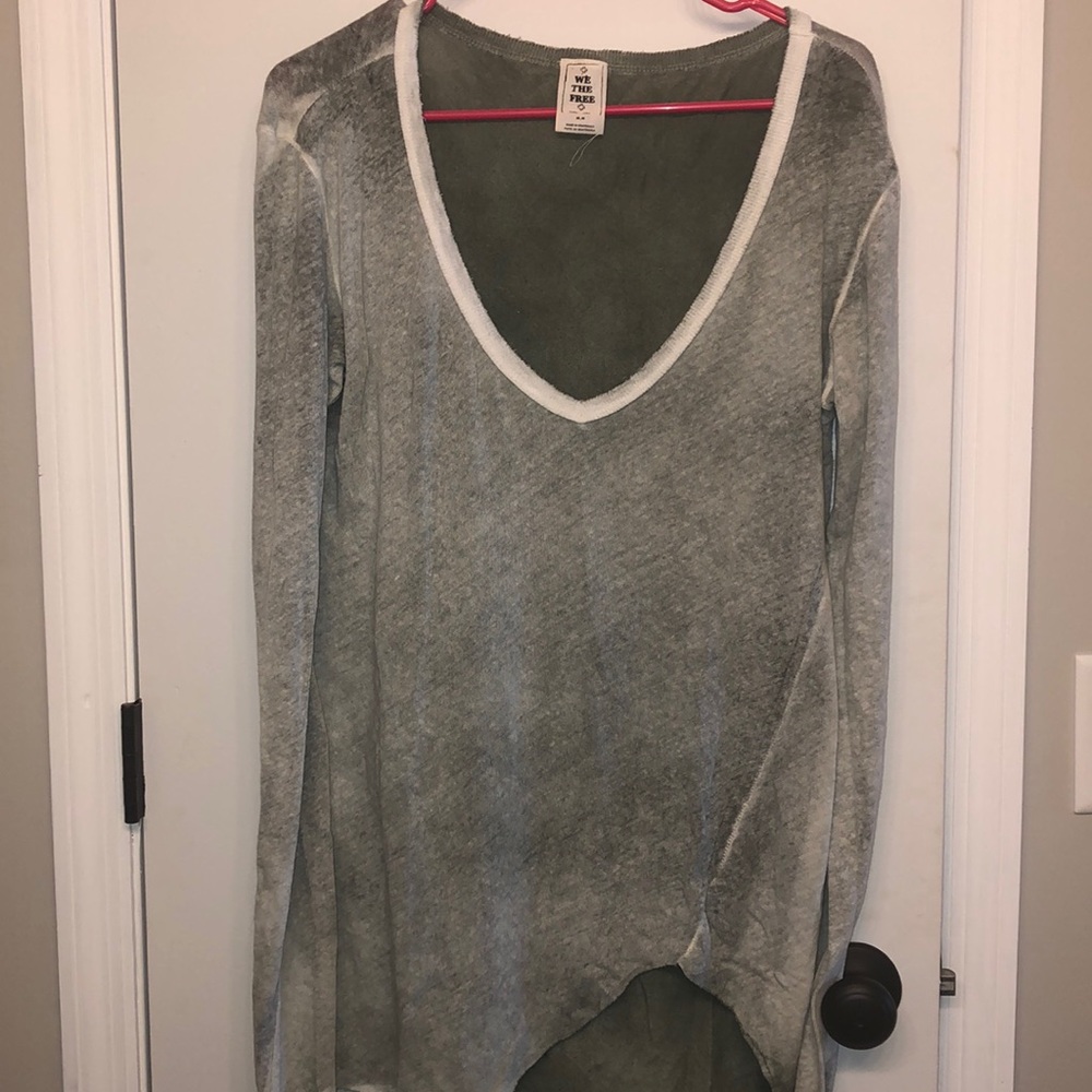 5/$20 We the free oversized long sleeve shirt